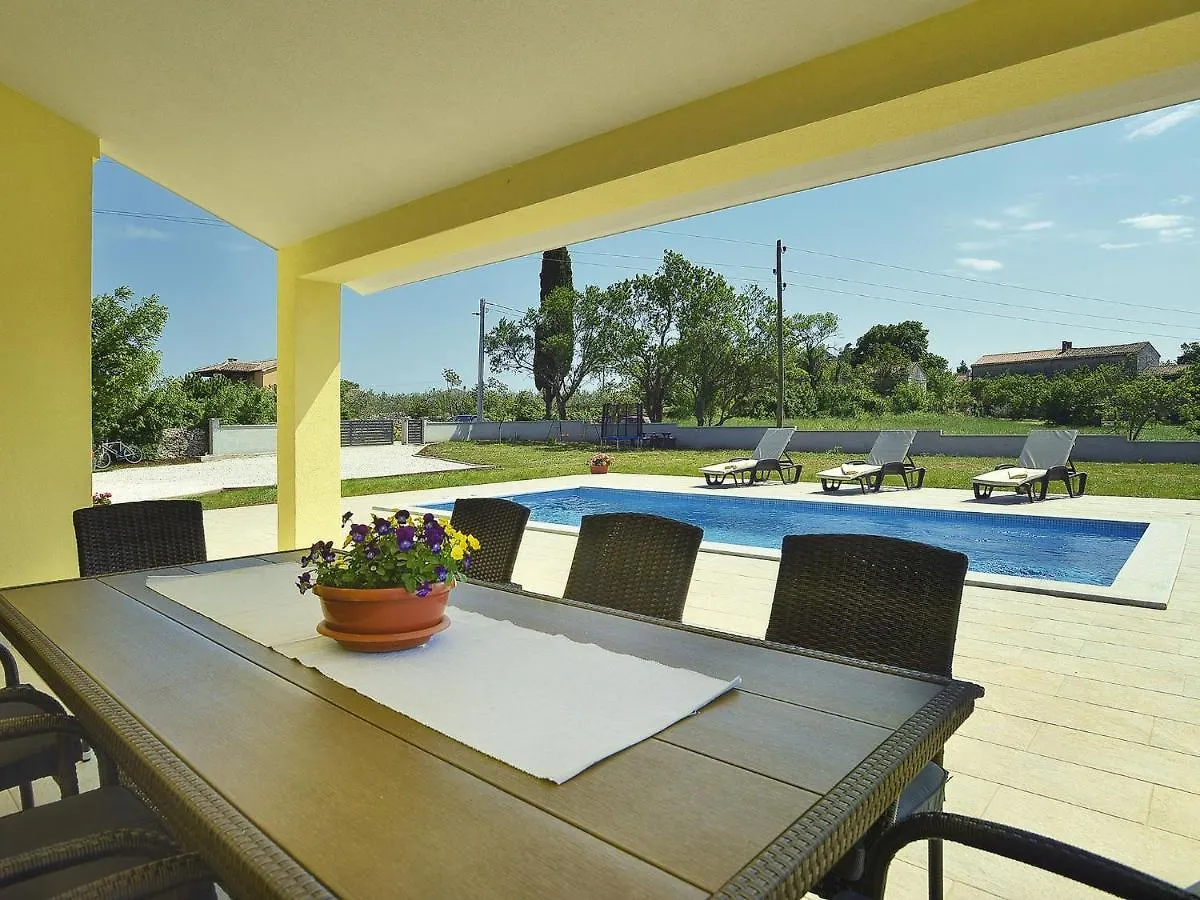 Modern Villa With Pool And Parasol In Marčana 0*,