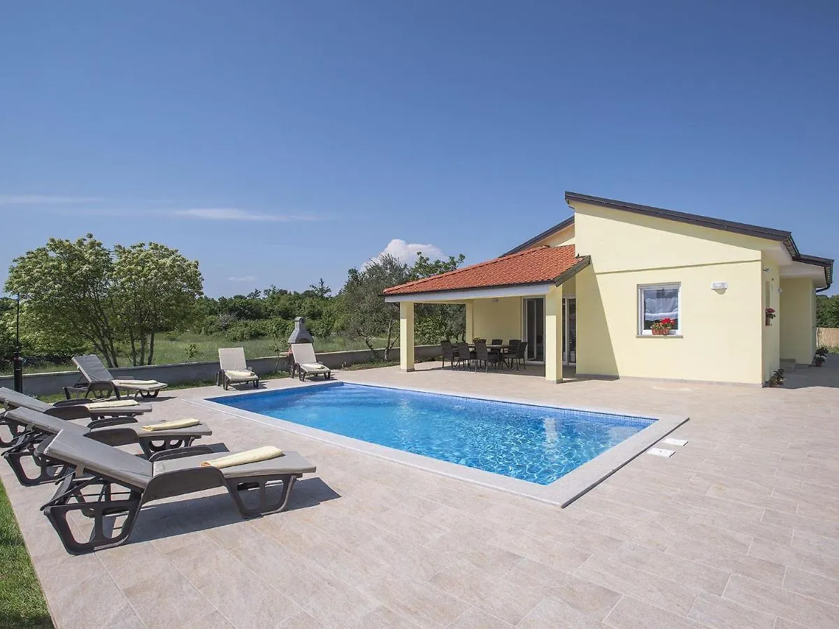 Modern Villa With Pool And Parasol In Marčana